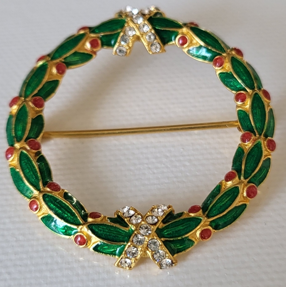 MMA Faberge 24k Plated Chrismas Wreath Brooch Signed FBS
